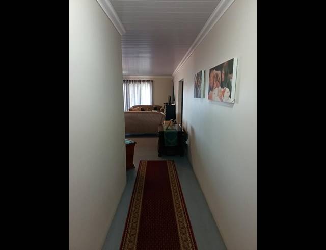 4 BEDROOM HOUSE FOR SALE IN HARTENBOS HEUWELS